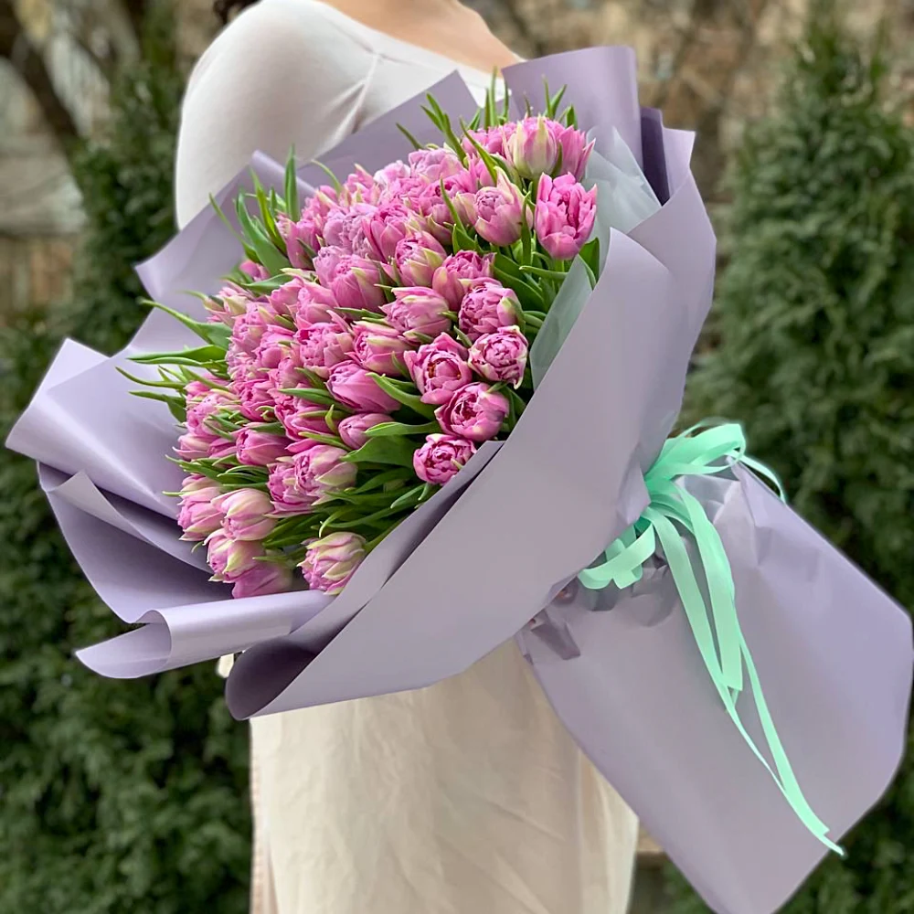 Доставка розовых тюльпанов